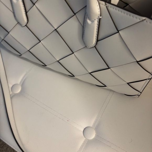 Michael Kors, large white leather handbag new with tags - Picture 11 of 11